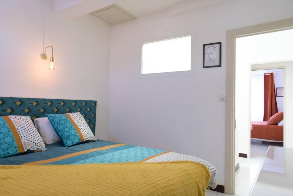 Ylang-Ylang, Maison De Village A 10 Minutes Des Plages แซงต์-โลรองต์-เดอ-ลา-ซาลองก์ ภายนอก รูปภาพ